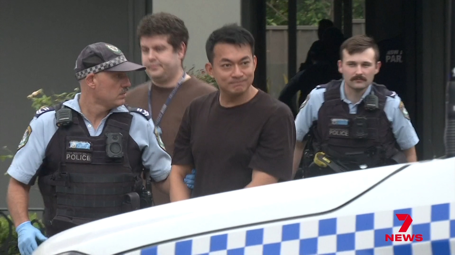 Sydney Man Dies After Police Pepper Spray Incident: Investigation Underway